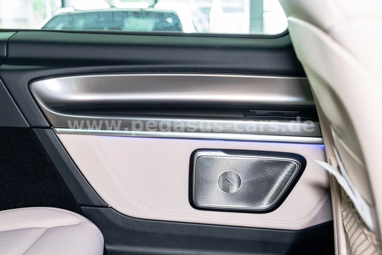 2026 Mercedes-Benz V 300 d 4MATIC, Exclusive, extra-long, 24/30