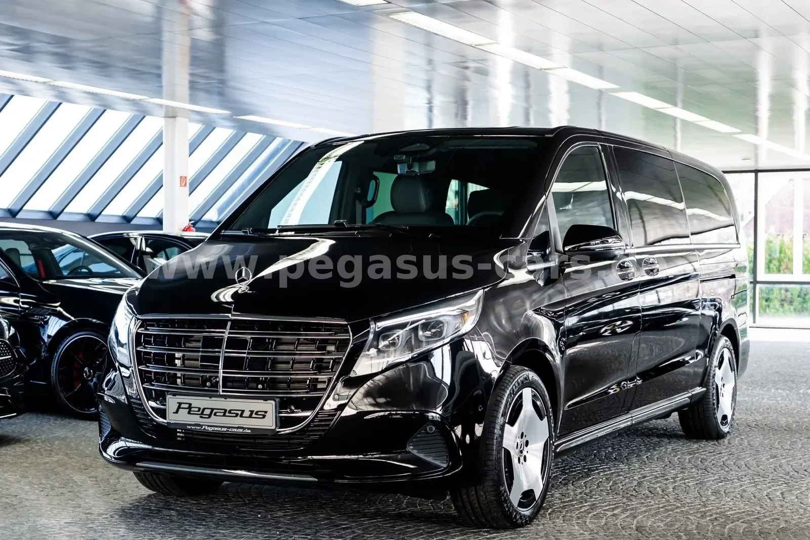 2026 Mercedes-Benz V 300 d 4MATIC, Exclusive, extra-long, 3/30