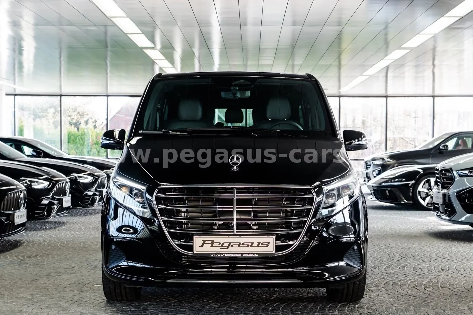 2026 Mercedes-Benz V 300 d 4MATIC, Exclusive, extra-long, 4/30