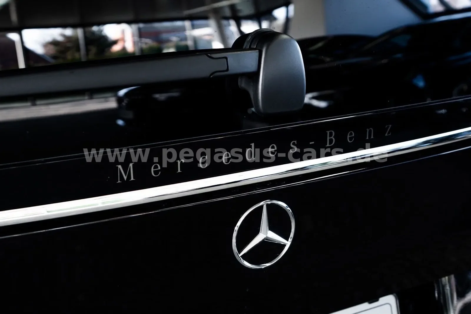 2026 Mercedes-Benz V 300 d 4MATIC, Exclusive, extra-long, 12/30