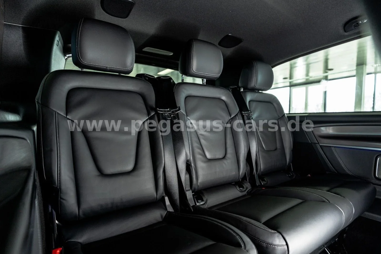 2026 Mercedes-Benz V 300 d 4MATIC, Exclusive, extra-long, 24/30