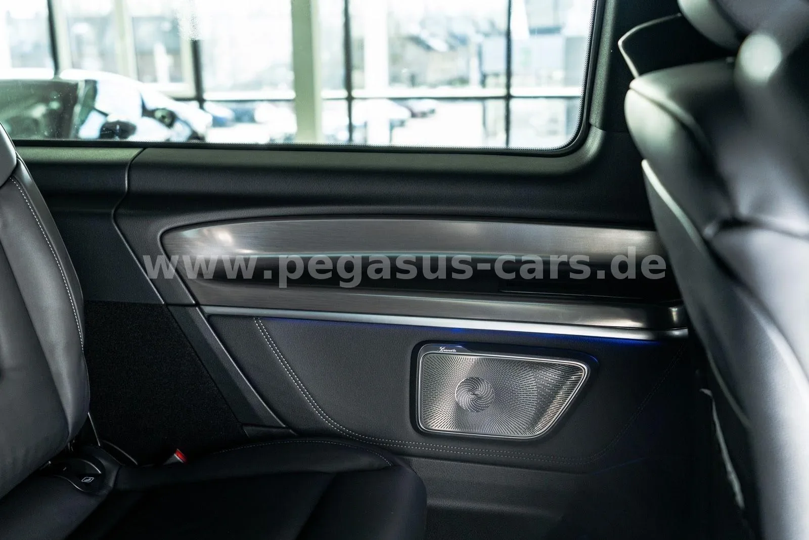 2026 Mercedes-Benz V 300 d 4MATIC, Exclusive, extra-long, 25/30