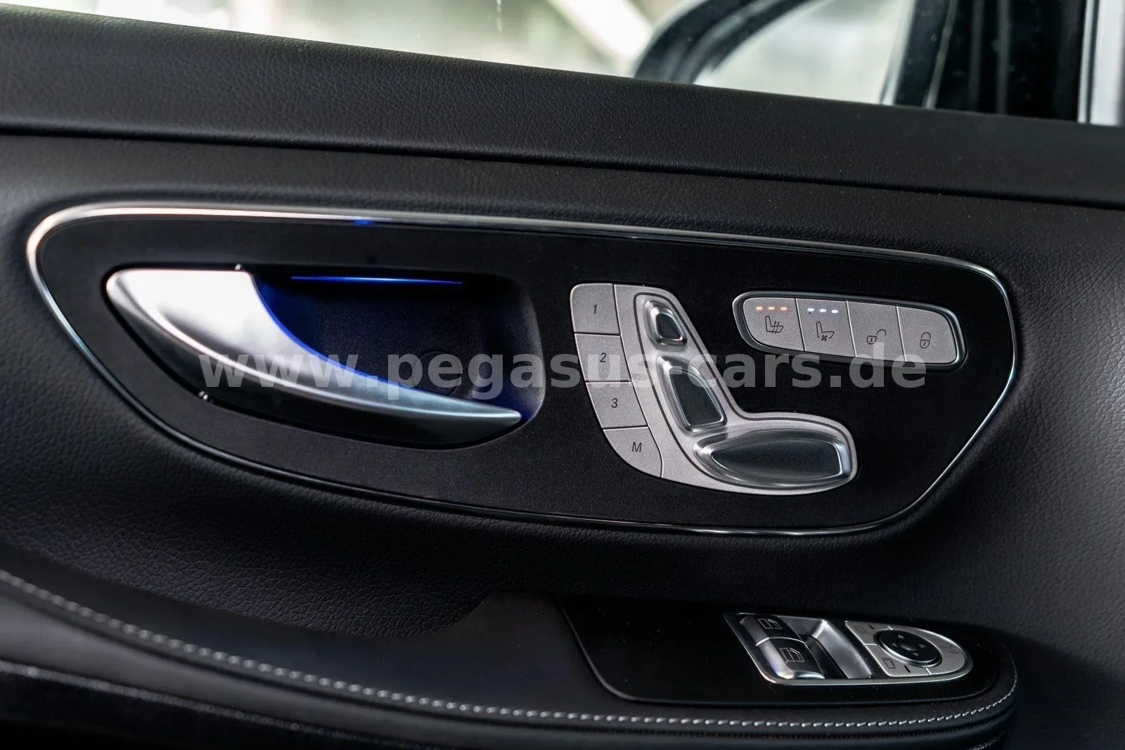 2026 Mercedes-Benz V 300 d 4MATIC, Exclusive, extra-long, 26/30