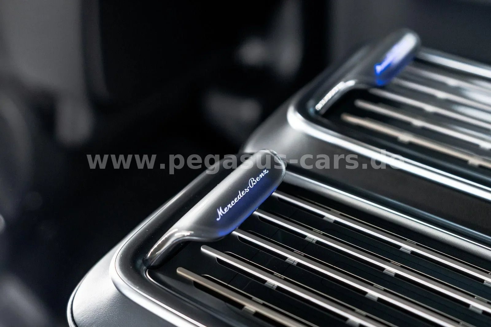 2026 Mercedes-Benz V 300 d 4MATIC, Exclusive, extra-long, 30/30