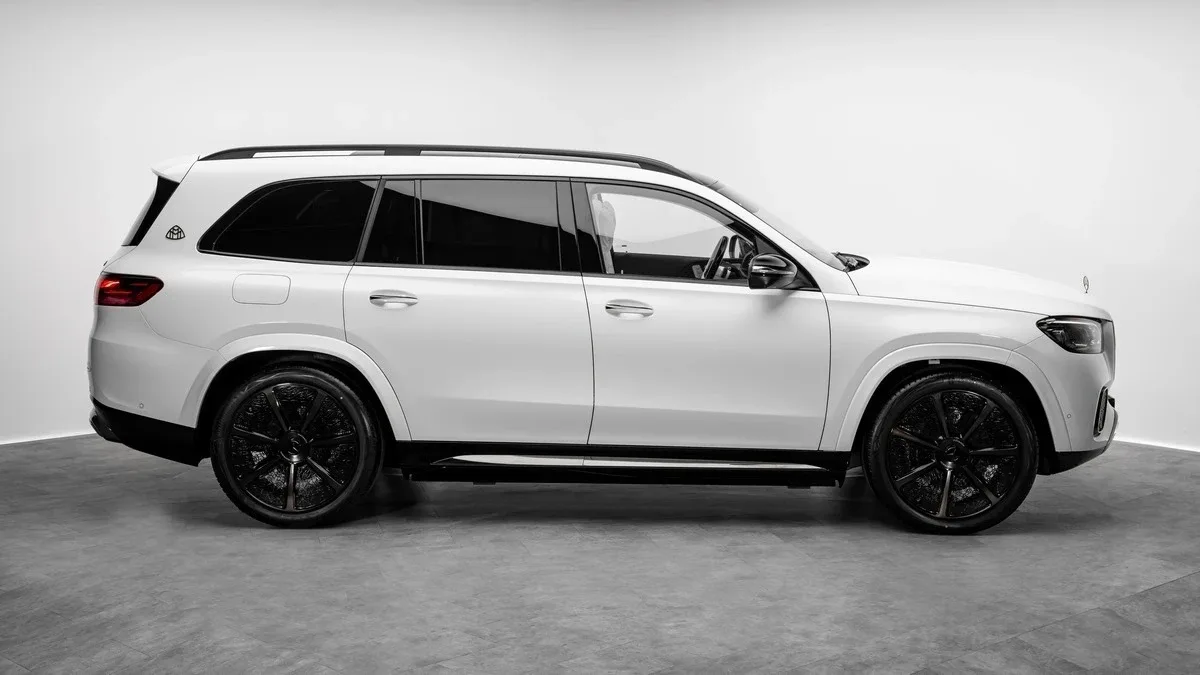 2026 Mercedes-Maybach GLS 600 offered by a specialist dealer in Dubai, United Arab Emirates, photo 5 of 25