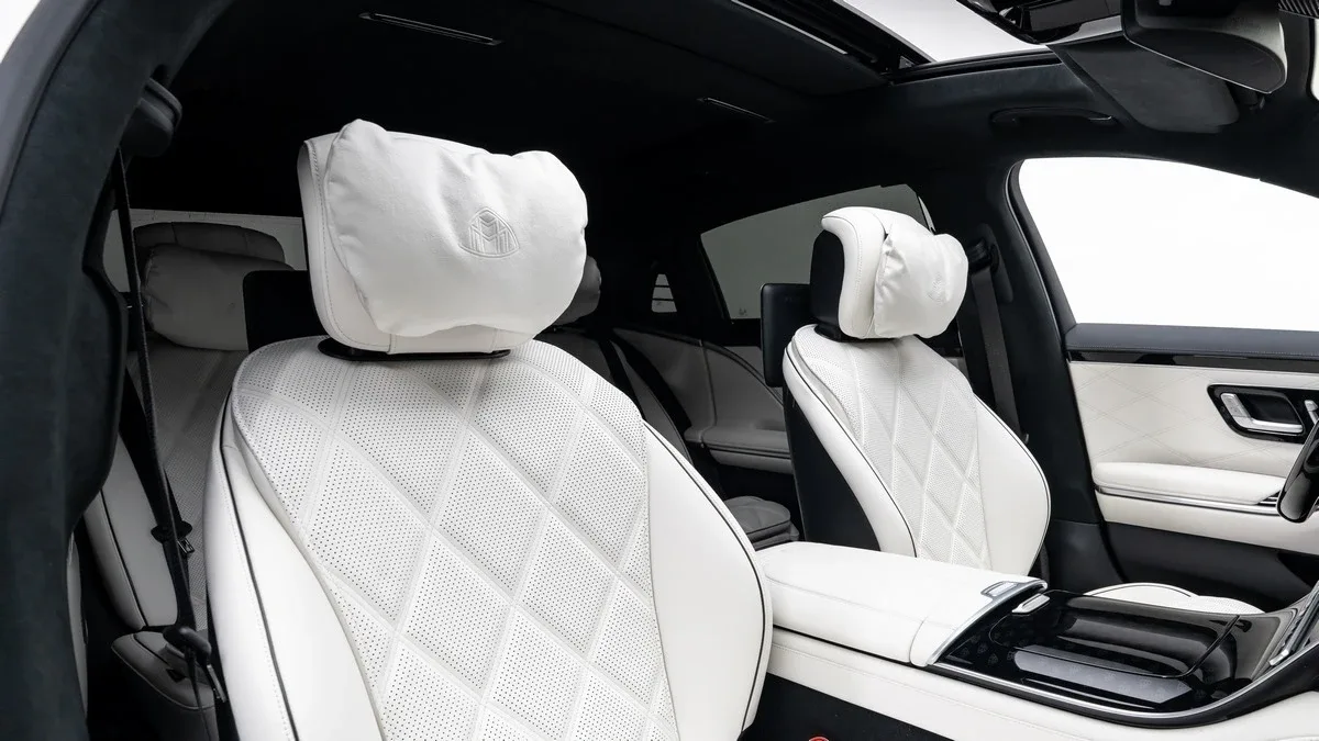 2026 Mercedes-Maybach S 680 proposée par un concessionnaire spécialisé à Dubai, Émirats arabes unis, photo 21 sur 25