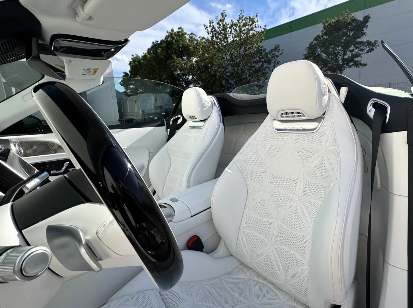 2026 Mercedes-Maybach SL 680 Monogram Series, 10/22