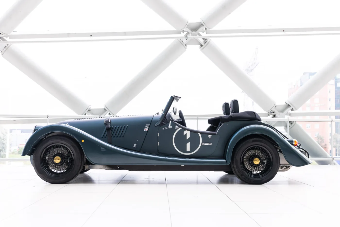 2026 Morgan Plus Four angeboten von einem offiziellen McLaren und Morgan-Vertragshändler in Utrecht, Niederlande, Foto 6 von 25