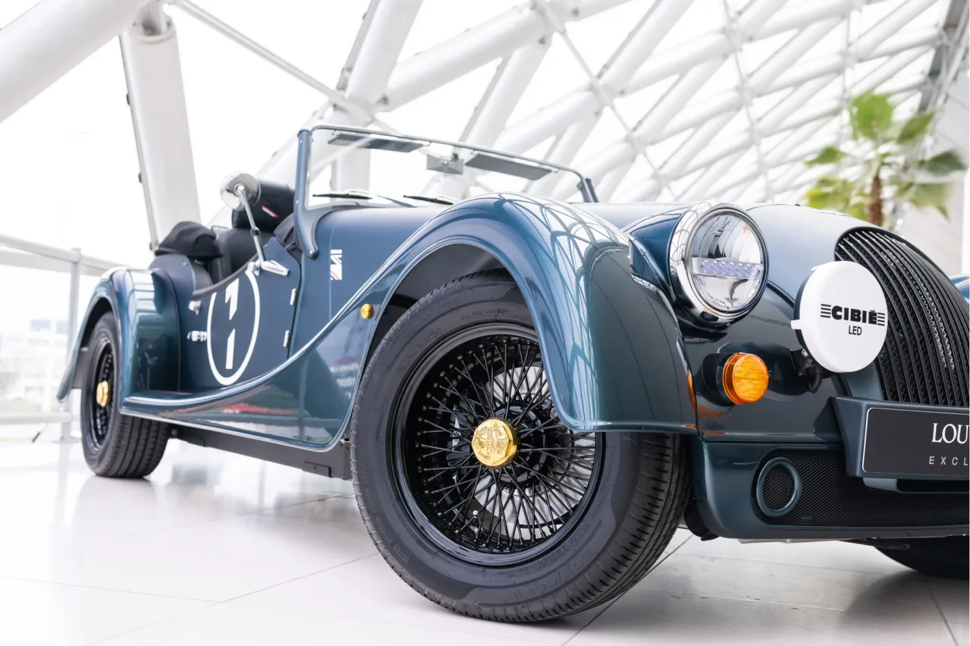 2026 Morgan Plus Four angeboten von einem offiziellen McLaren und Morgan-Vertragshändler in Utrecht, Niederlande, Foto 25 von 25
