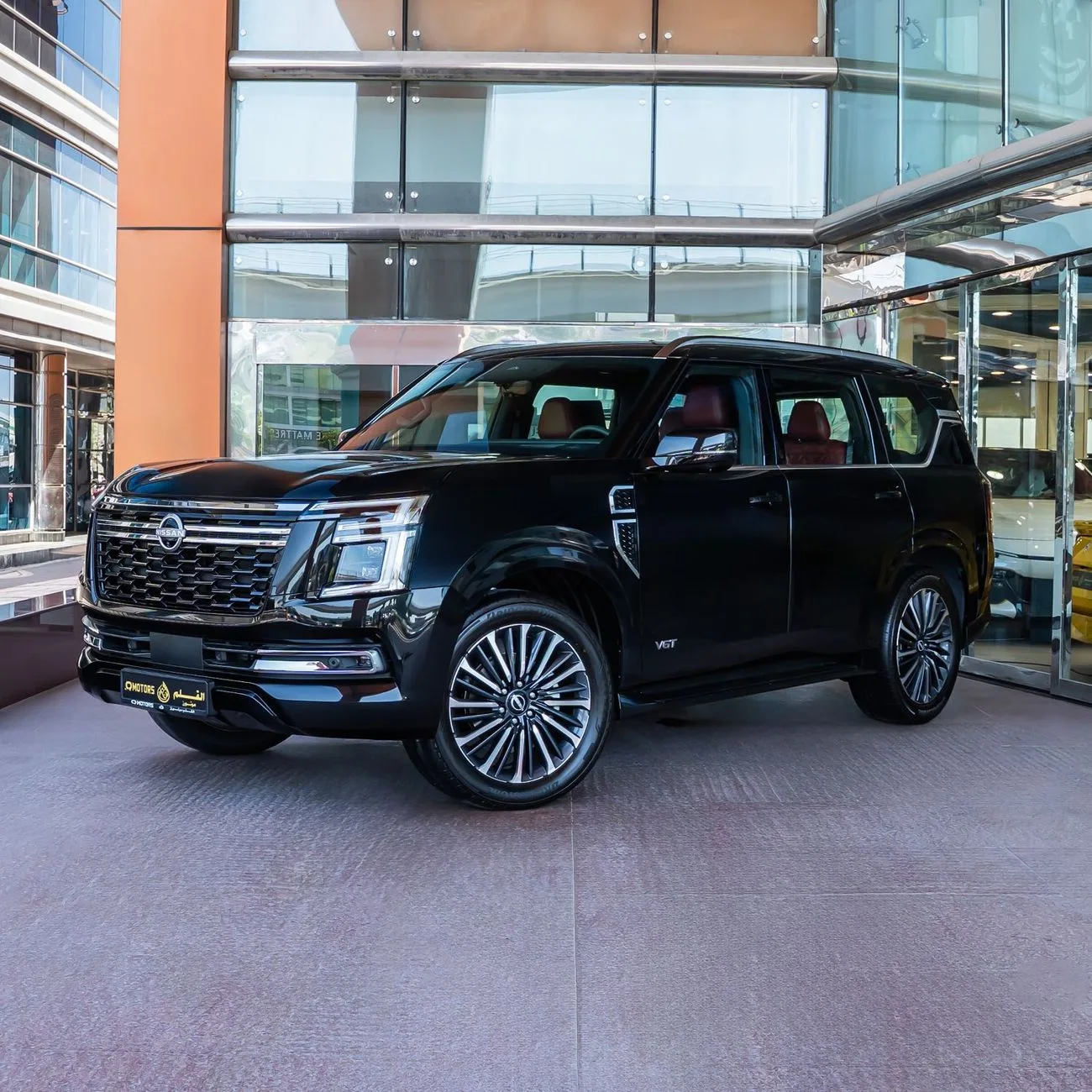 2026 Nissan Patrol Le Platinum City angeboten von einem Fachhändler in Dubai, Vereinigte Arabische Emirate, Hauptfoto