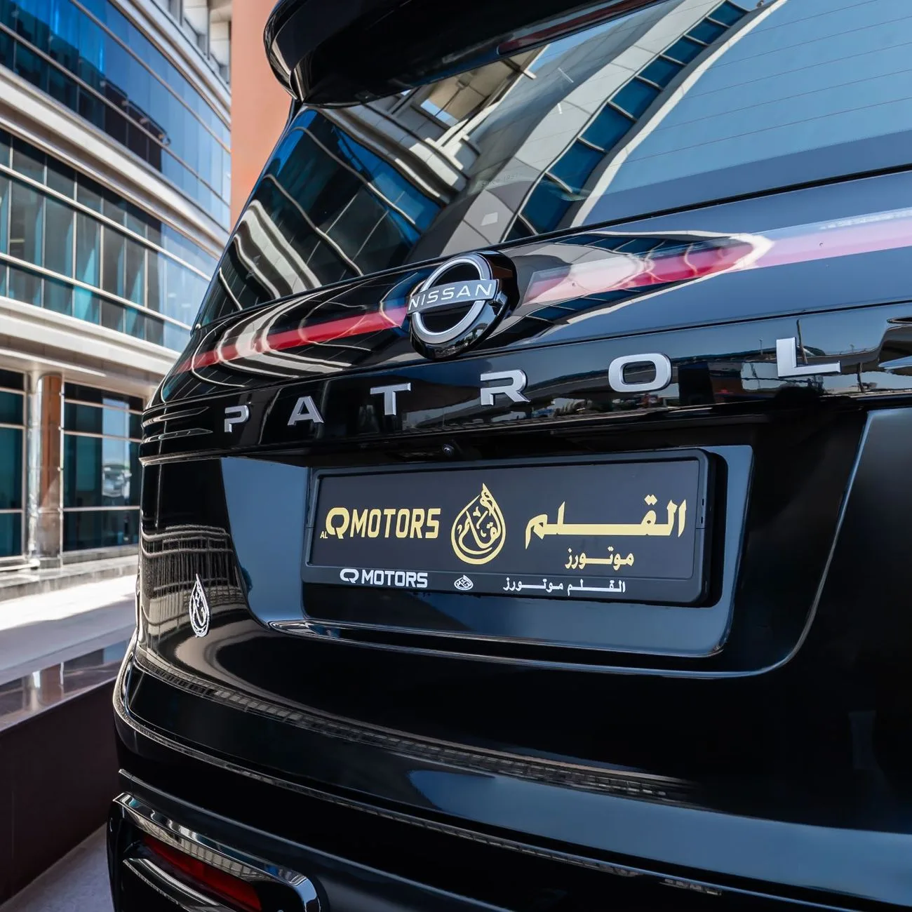 2026 Nissan Patrol Le Platinum City offered by a specialist dealer in Dubai, United Arab Emirates, photo 5 of 18