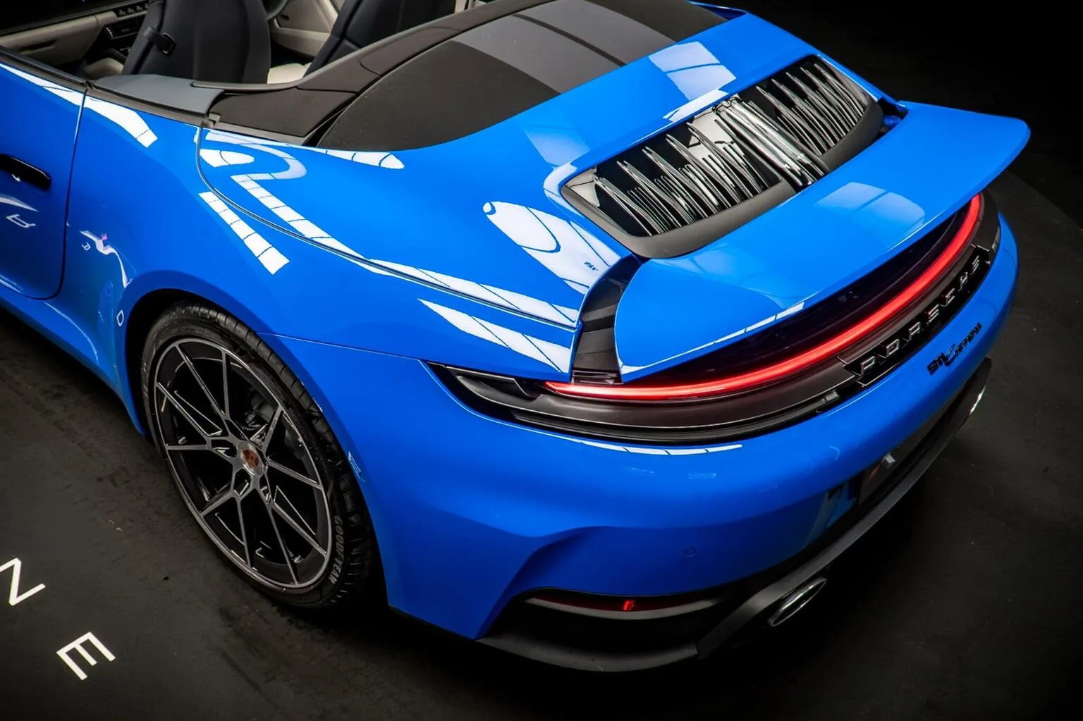 2026 Porsche 911 Carrera Cabriolet, 20/30