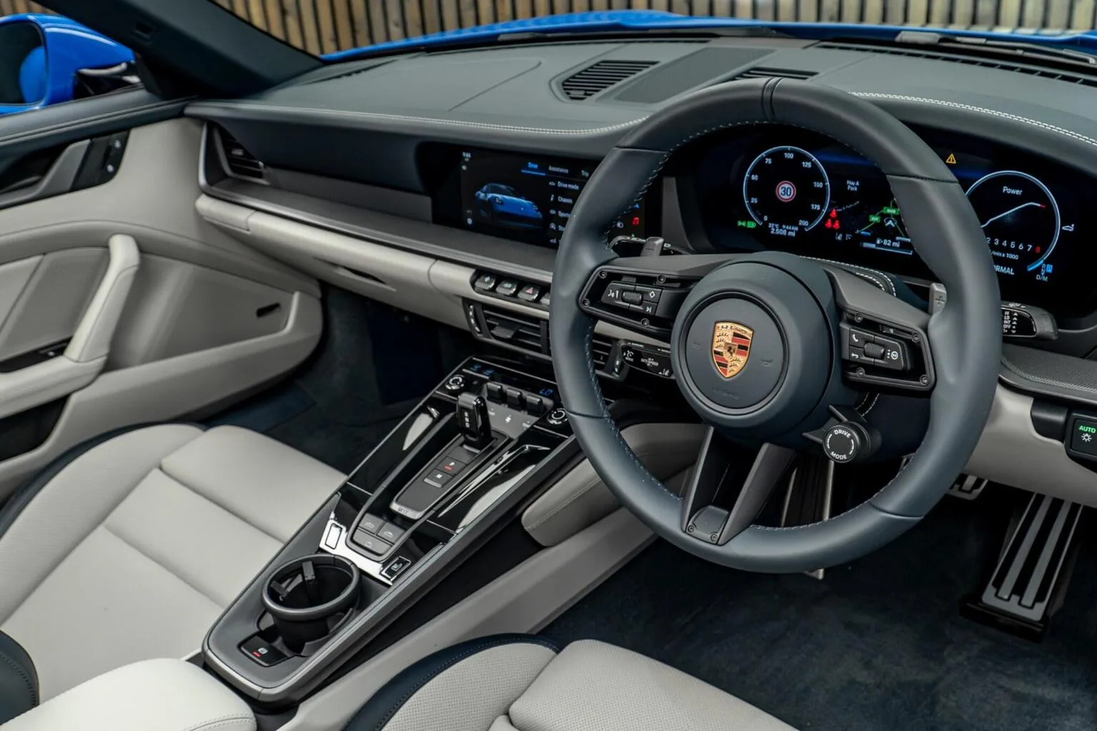 2026 Porsche 911 Carrera Cabriolet, 24/30