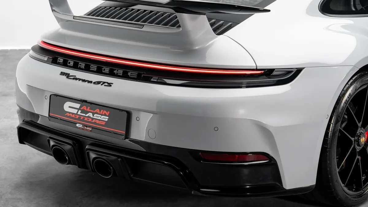 2026 Porsche 911 Carrera GTS angeboten von einem Fachhändler in Dubai, Vereinigte Arabische Emirate, Foto 24 von 25