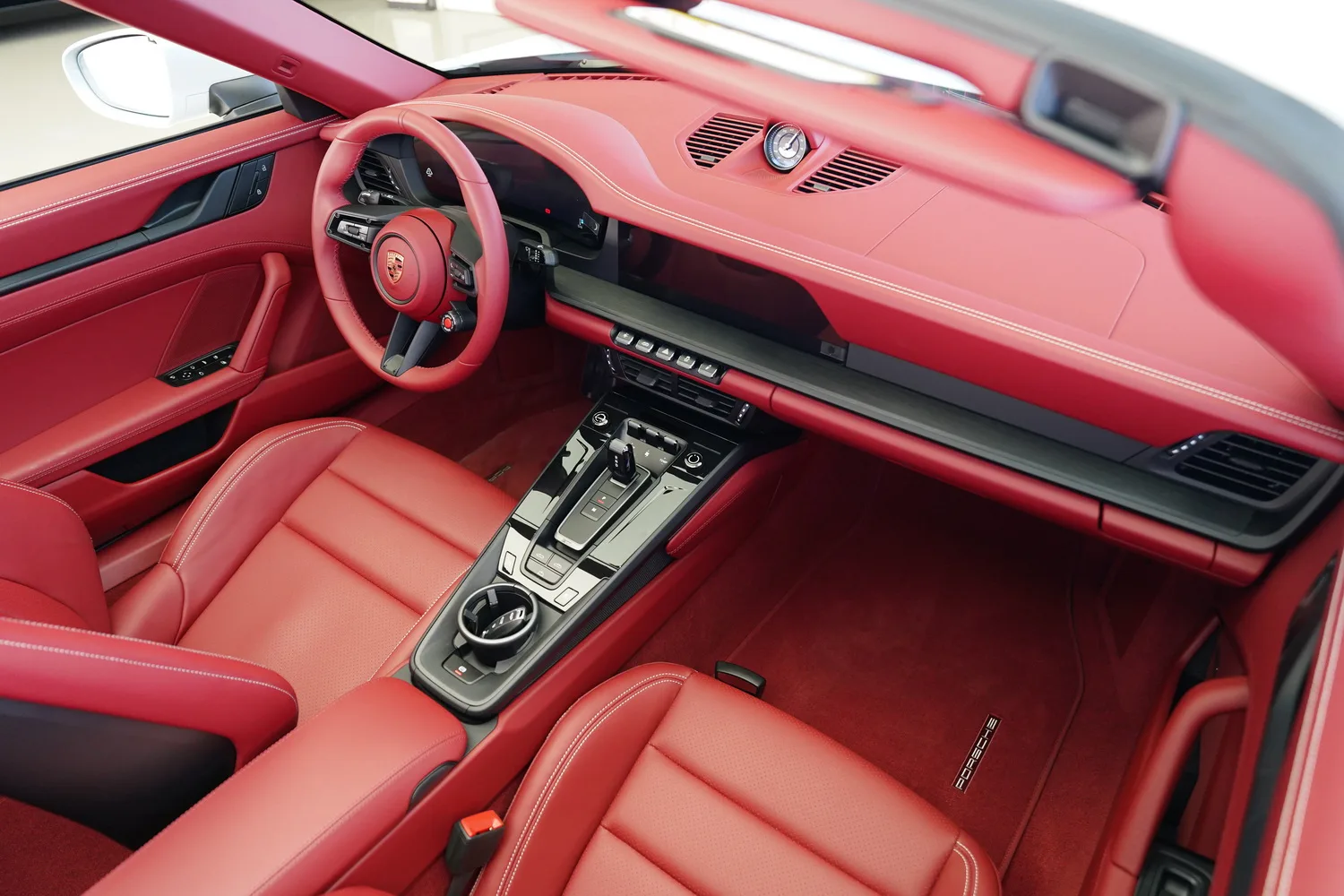 2026 Porsche 911 Carrera GTS Cabriolet, 15/15
