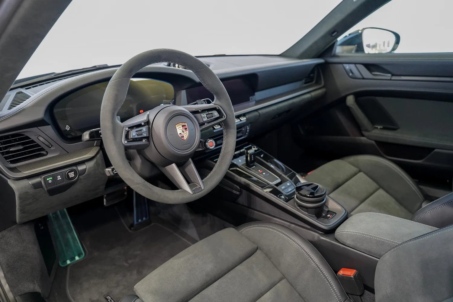 2026 Porsche 911 Carrera GTS, 4/18