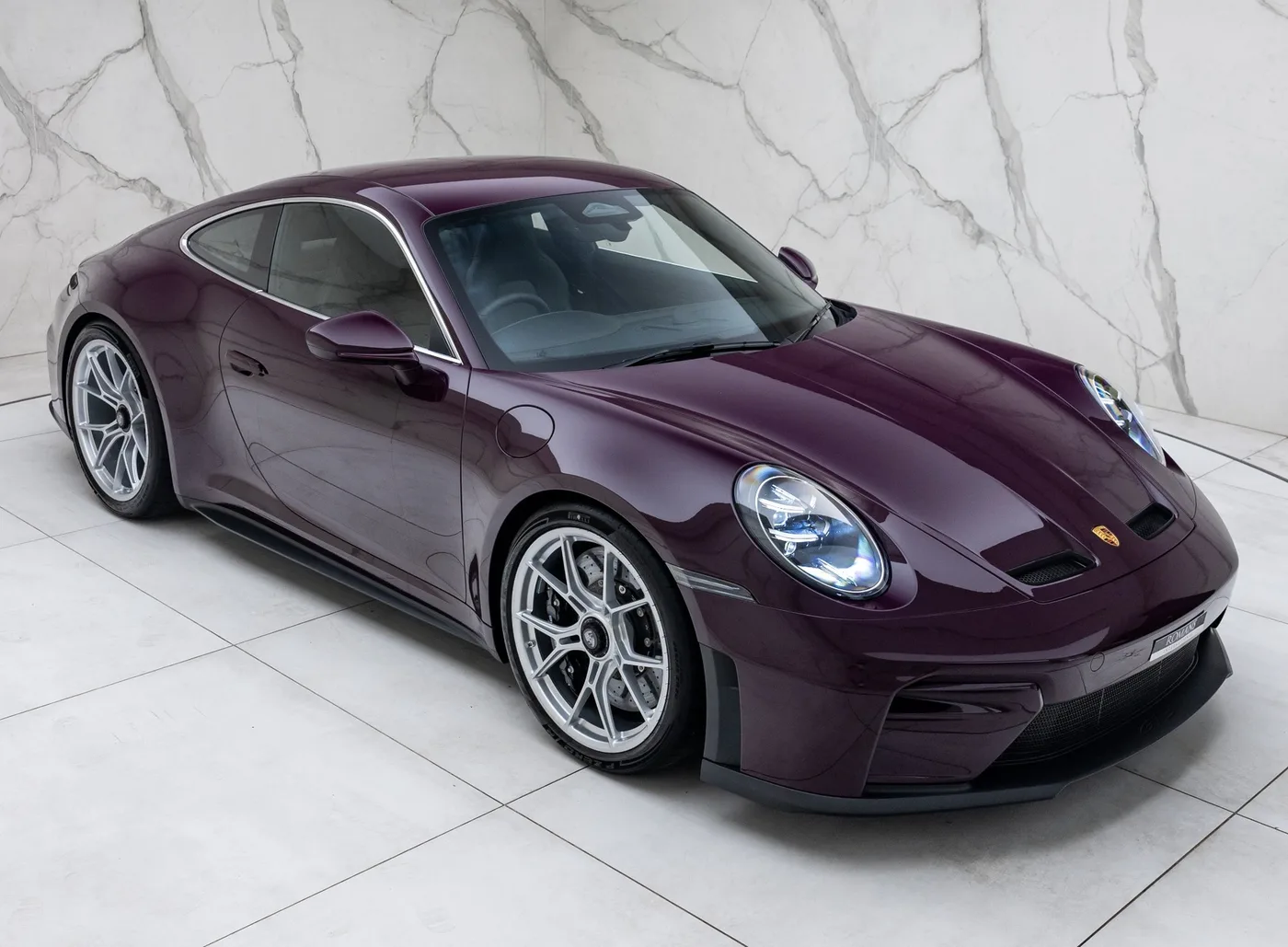 2026 Porsche 911 GT3 Touring proposée par un concessionnaire spécialisé à Banstead, Royaume-Uni, photo 11 sur 15