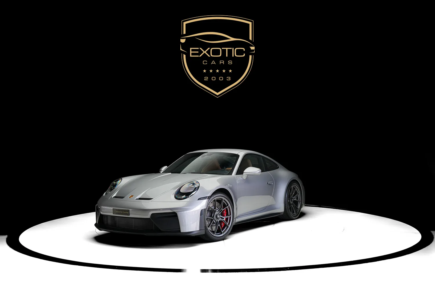 2026 Porsche 911 GT3 Touring en un concesionario especializado de Dubái, Emiratos Árabes Unidos, foto principal