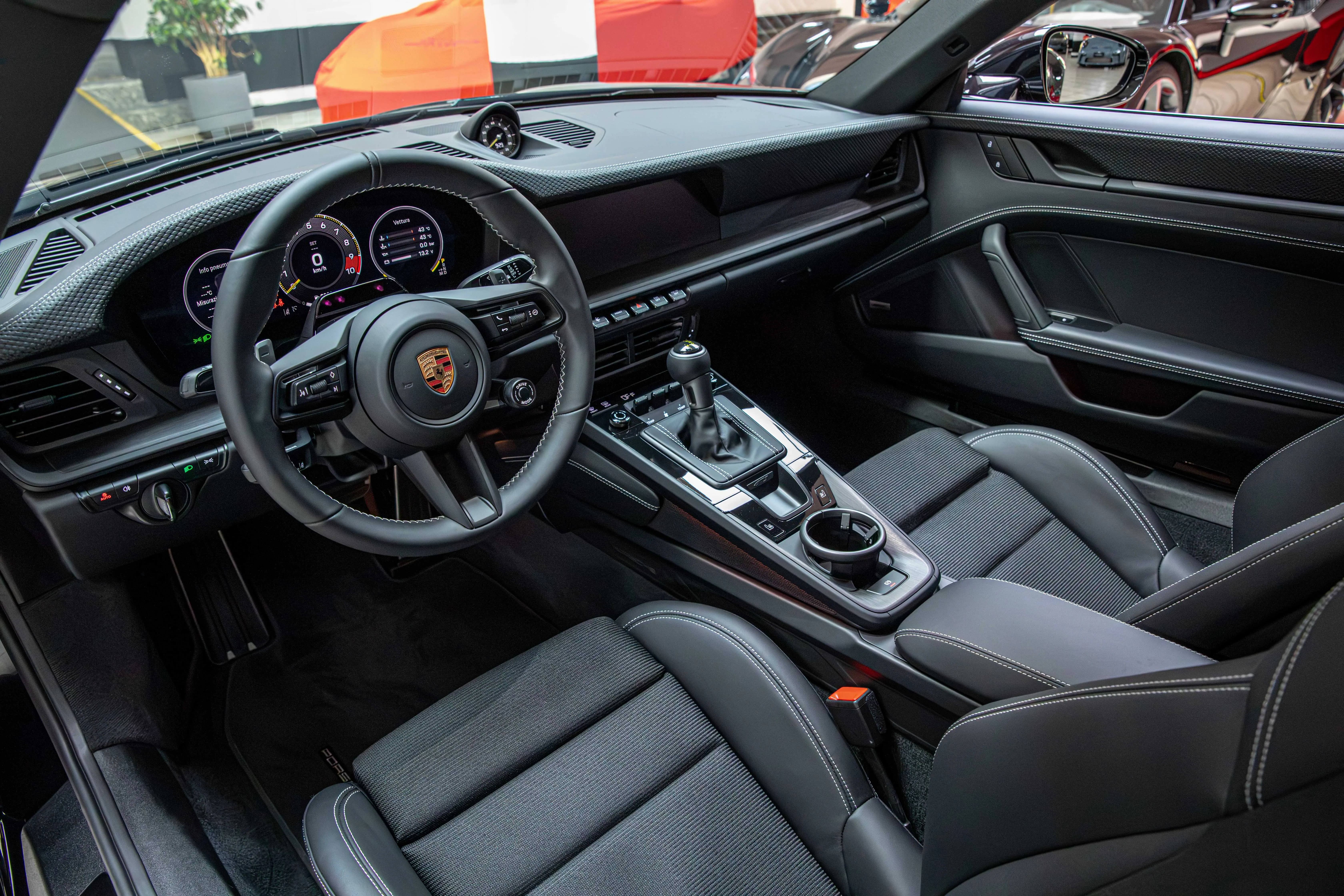 2026 Porsche 911 GT3 Touring, 14/30