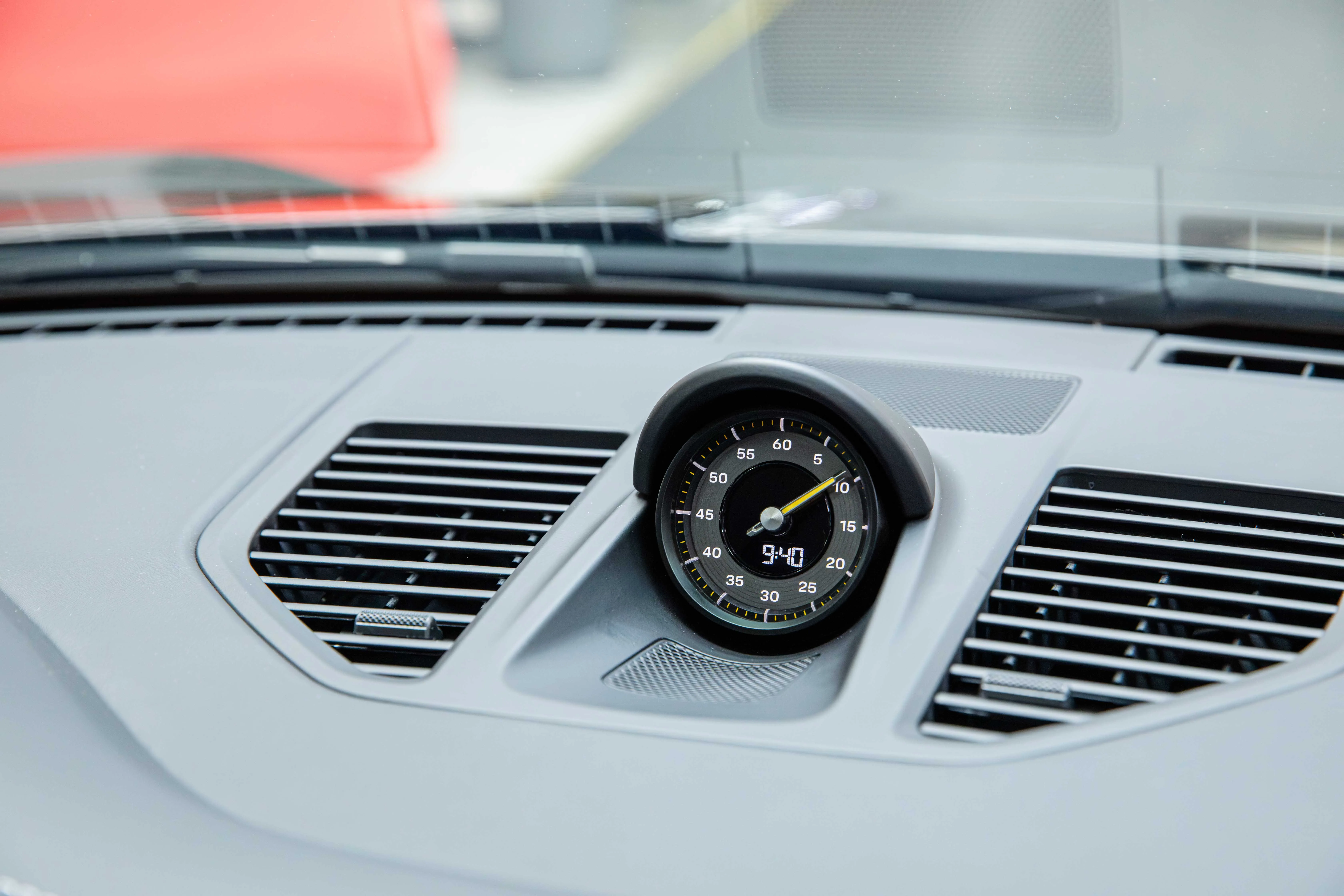2026 Porsche 911 GT3 Touring, 25/30