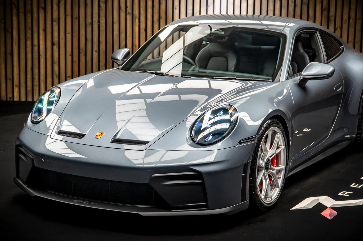 2026 Porsche 911 GT3 Touring, 14/30