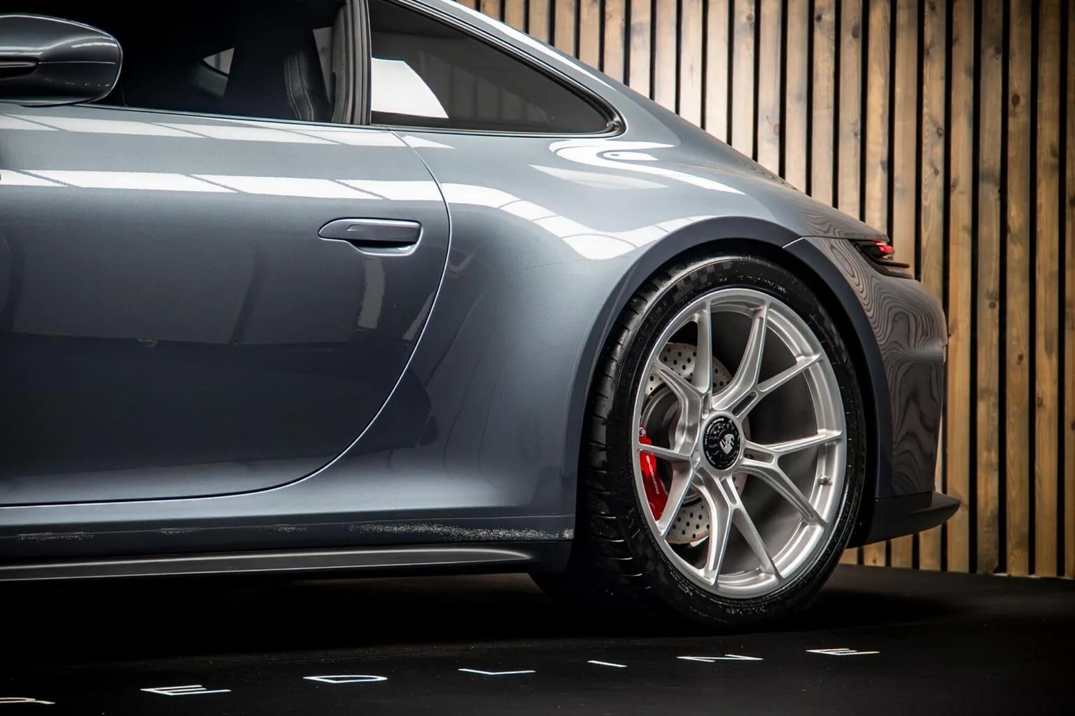 2026 Porsche 911 GT3 Touring, 15/30