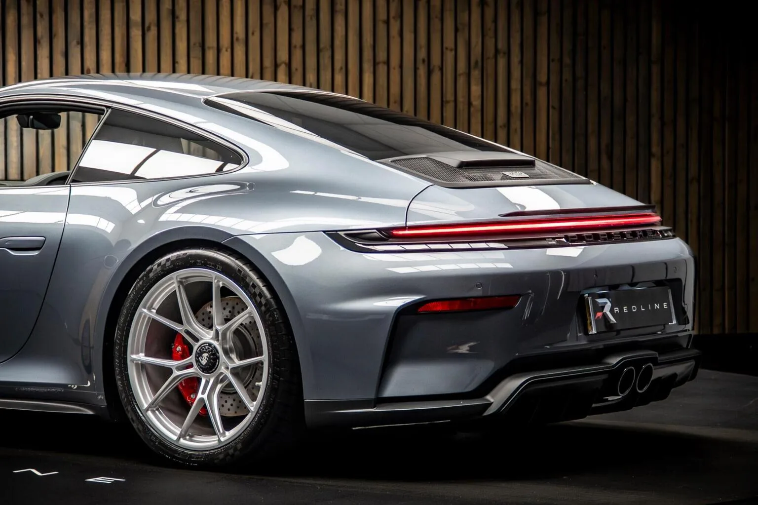 2026 Porsche 911 GT3 Touring, 16/30