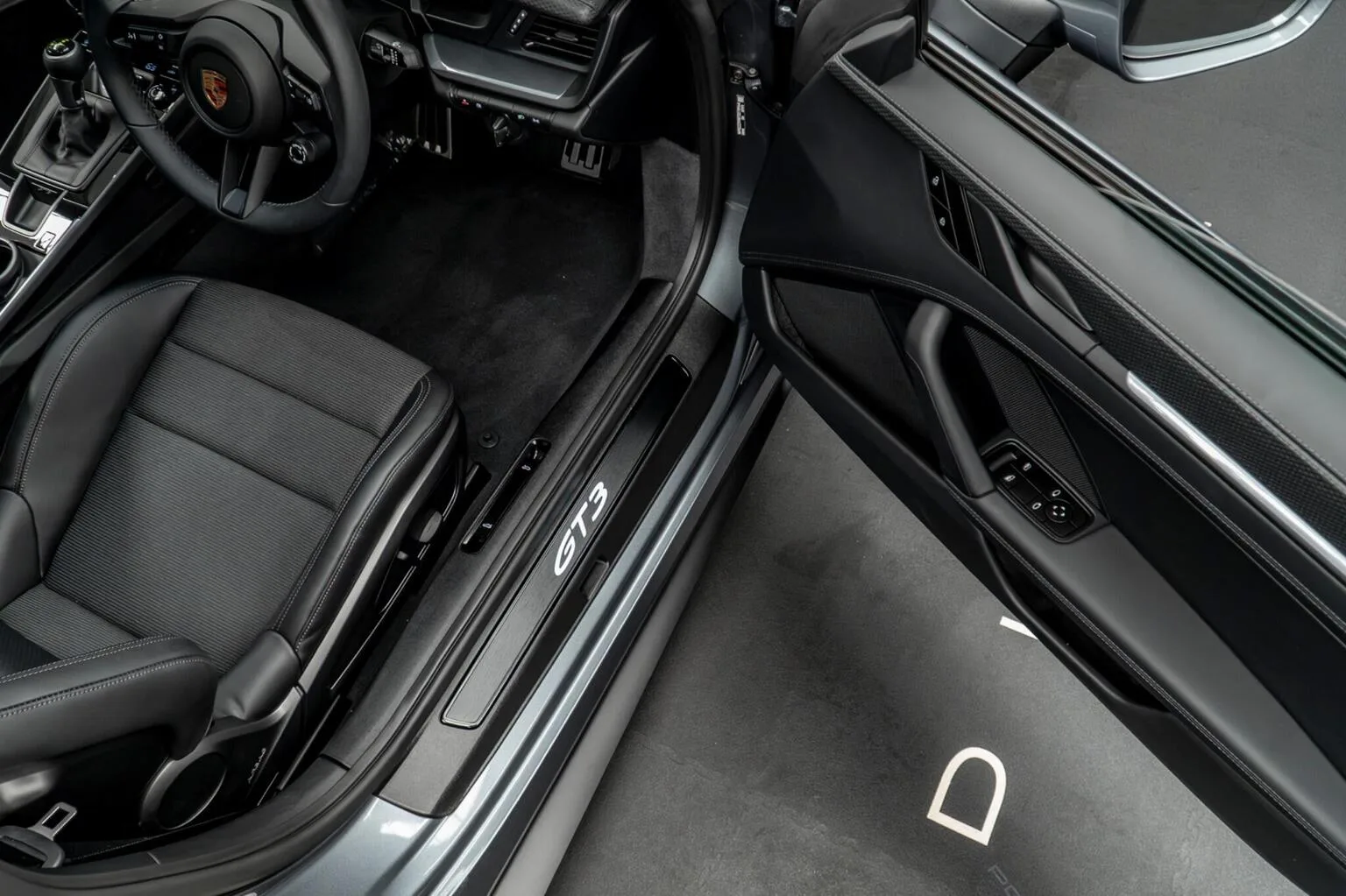 2026 Porsche 911 GT3 Touring, 28/30