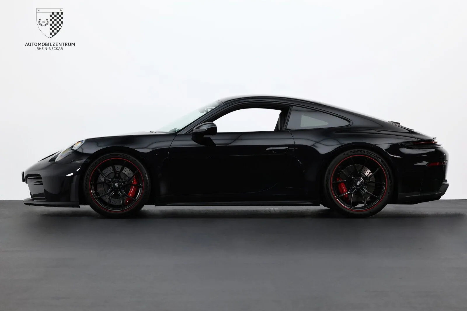 2026 Porsche 911 GT3 Touring, 4/15