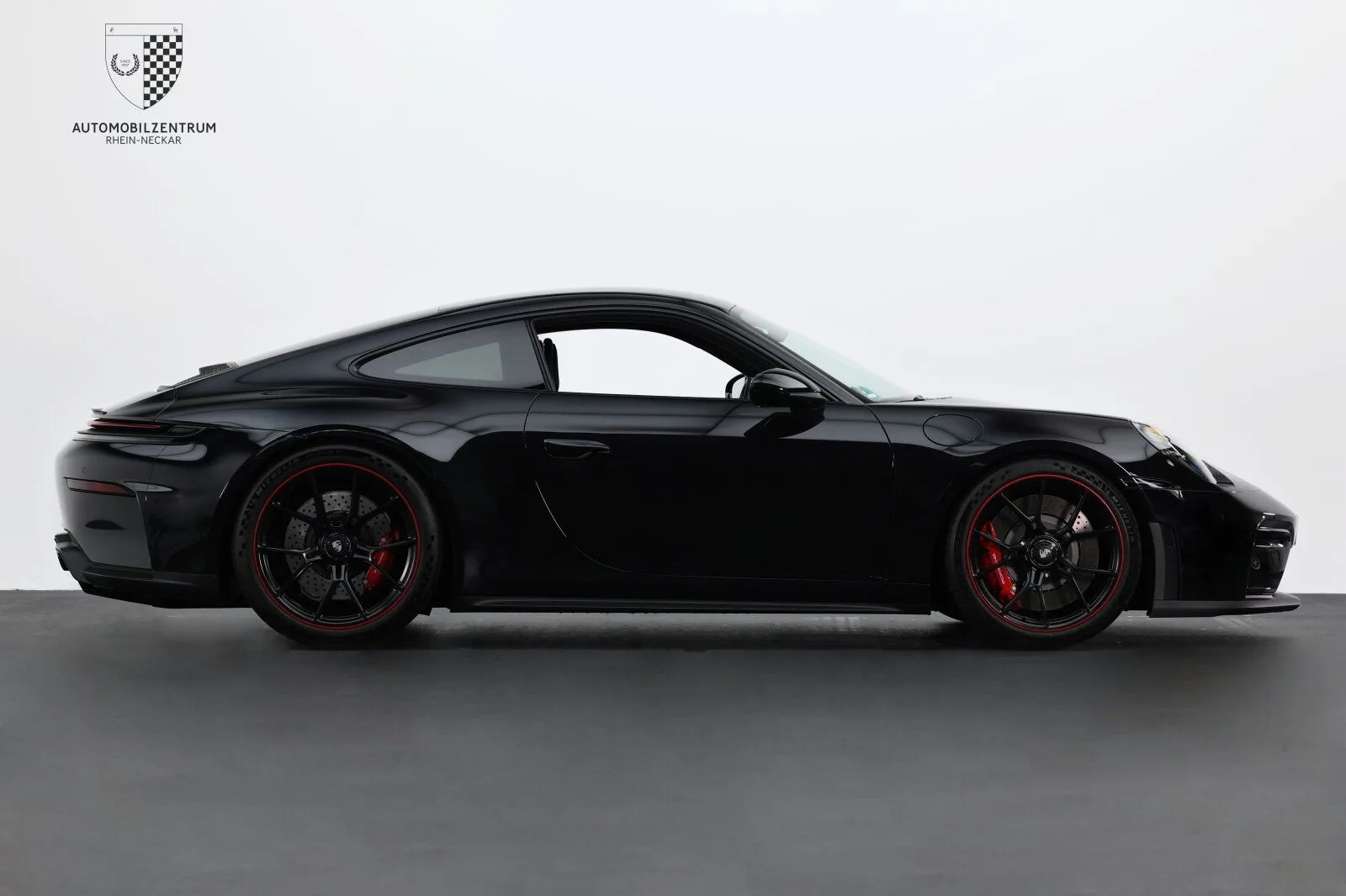 2026 Porsche 911 GT3 Touring, 8/15