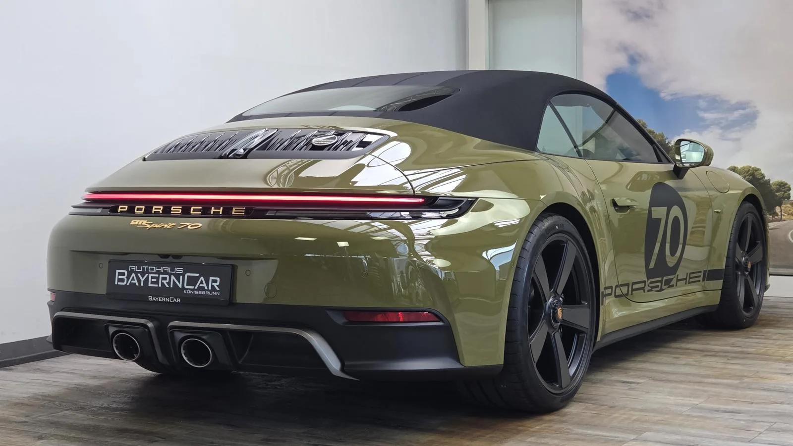 2026 Porsche 911 Spirit 70, 13/30