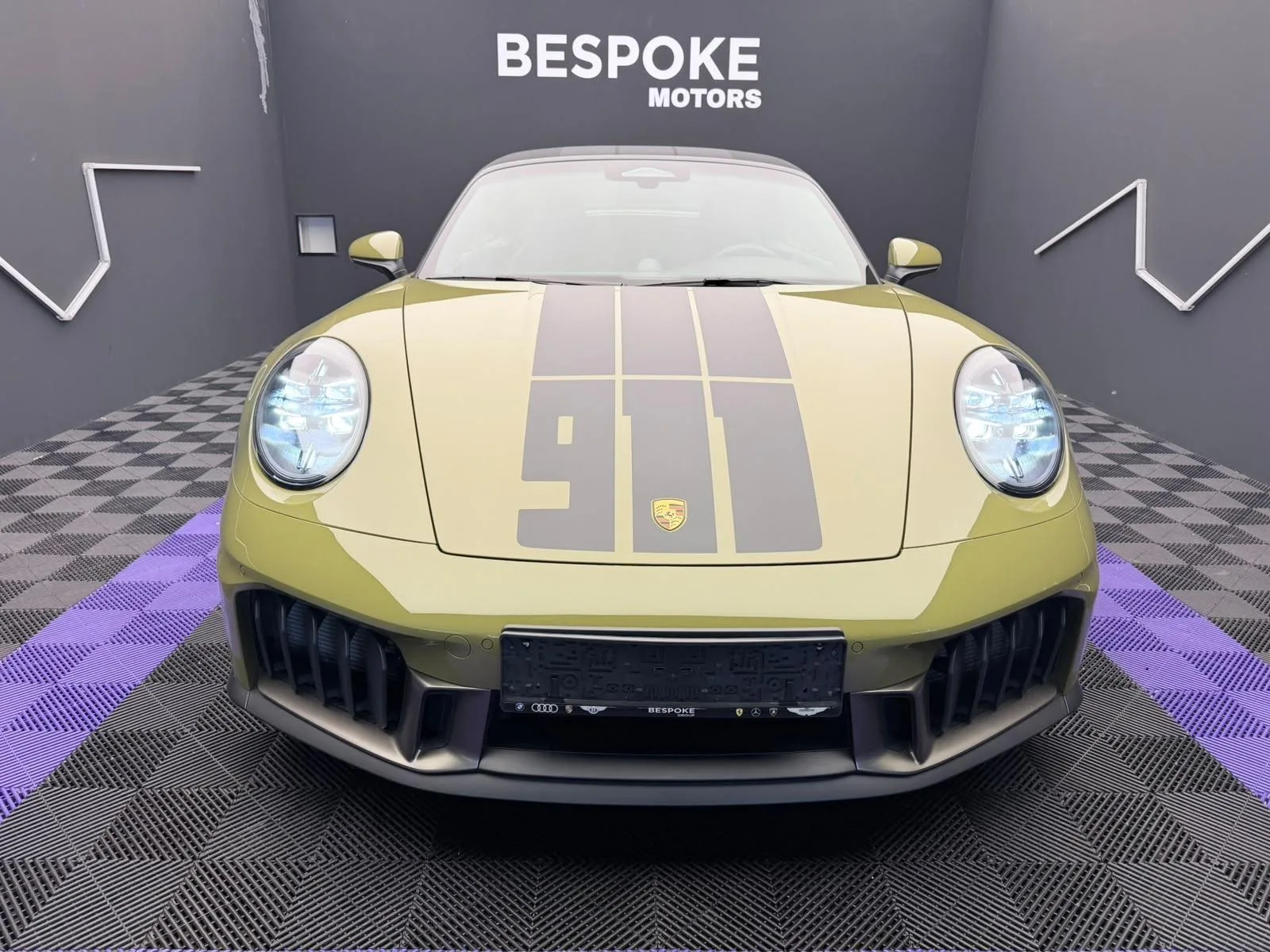 2026 Porsche 911 Spirit 70, 2/30