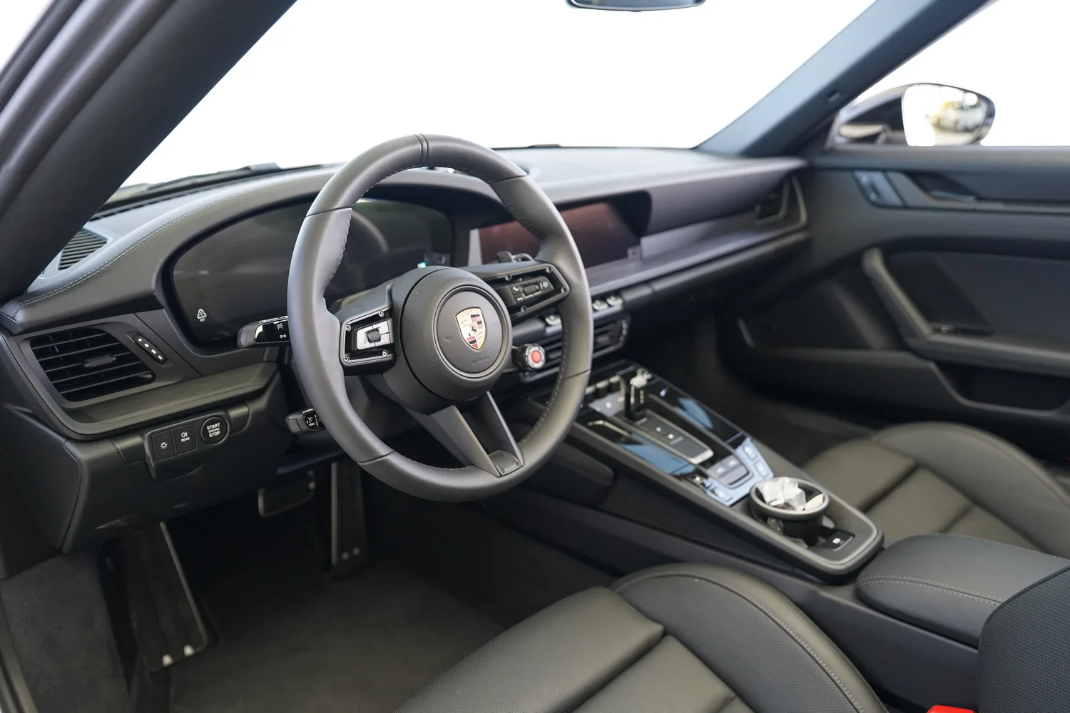 2026 Porsche 911 Targa 4 GTS, 5/16