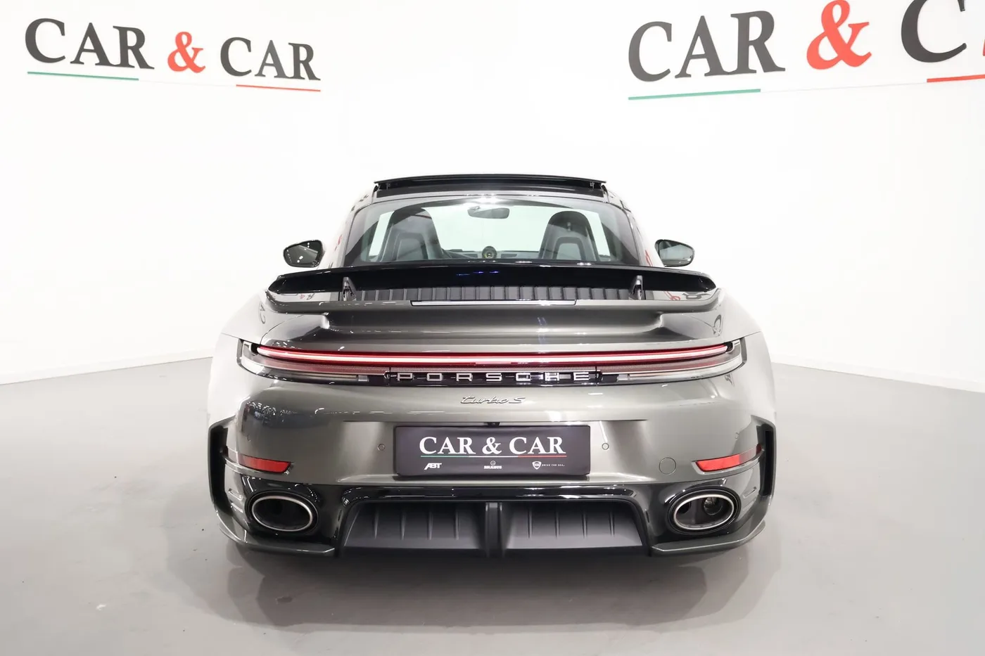 2026 Porsche 911 Turbo S SportDesign proposée par un spécialiste de la supercar à Zibido San Giacomo, Italie, photo 4 sur 25
