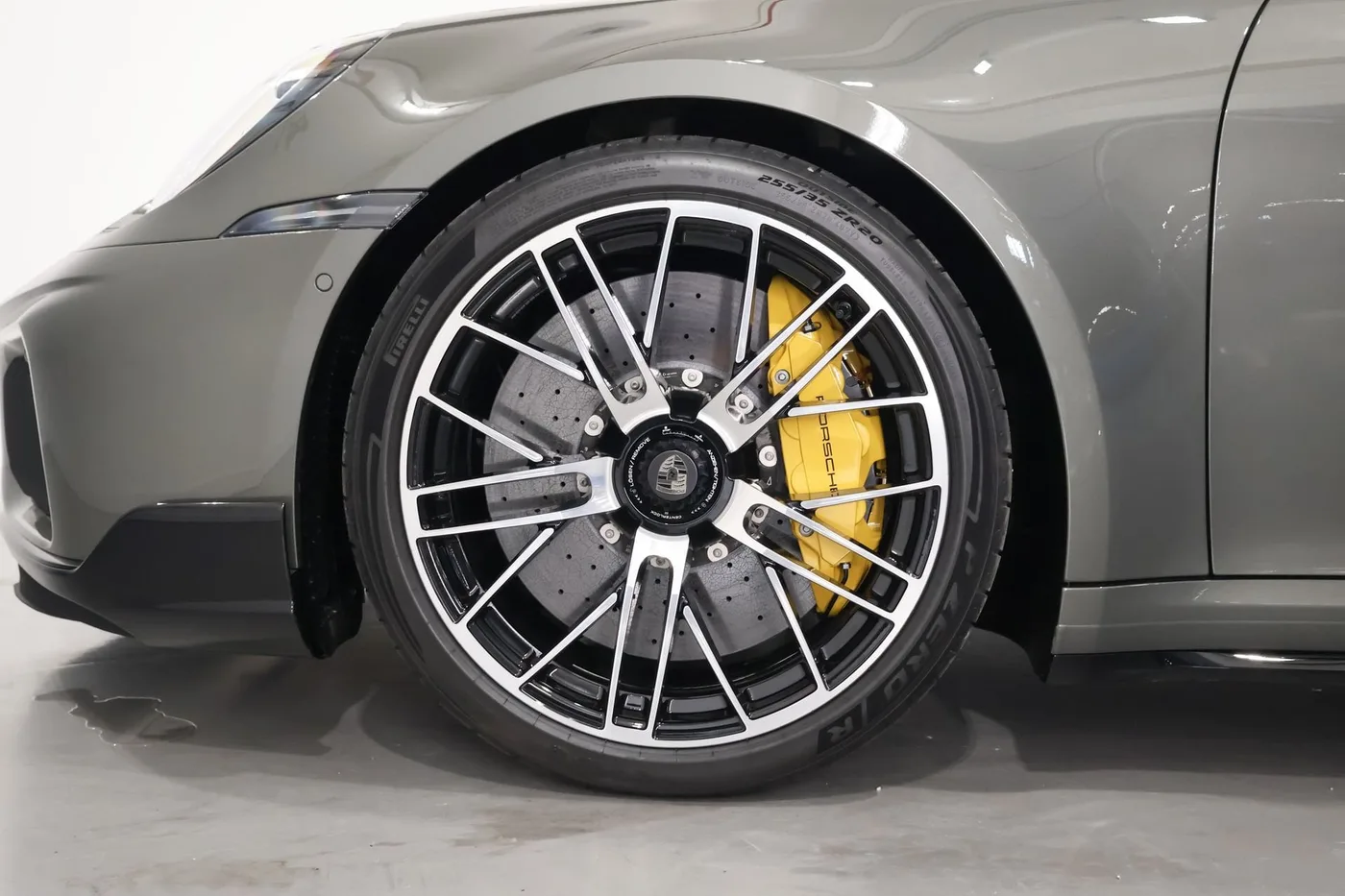 2026 Porsche 911 Turbo S SportDesign proposée par un spécialiste de la supercar à Zibido San Giacomo, Italie, photo 6 sur 25