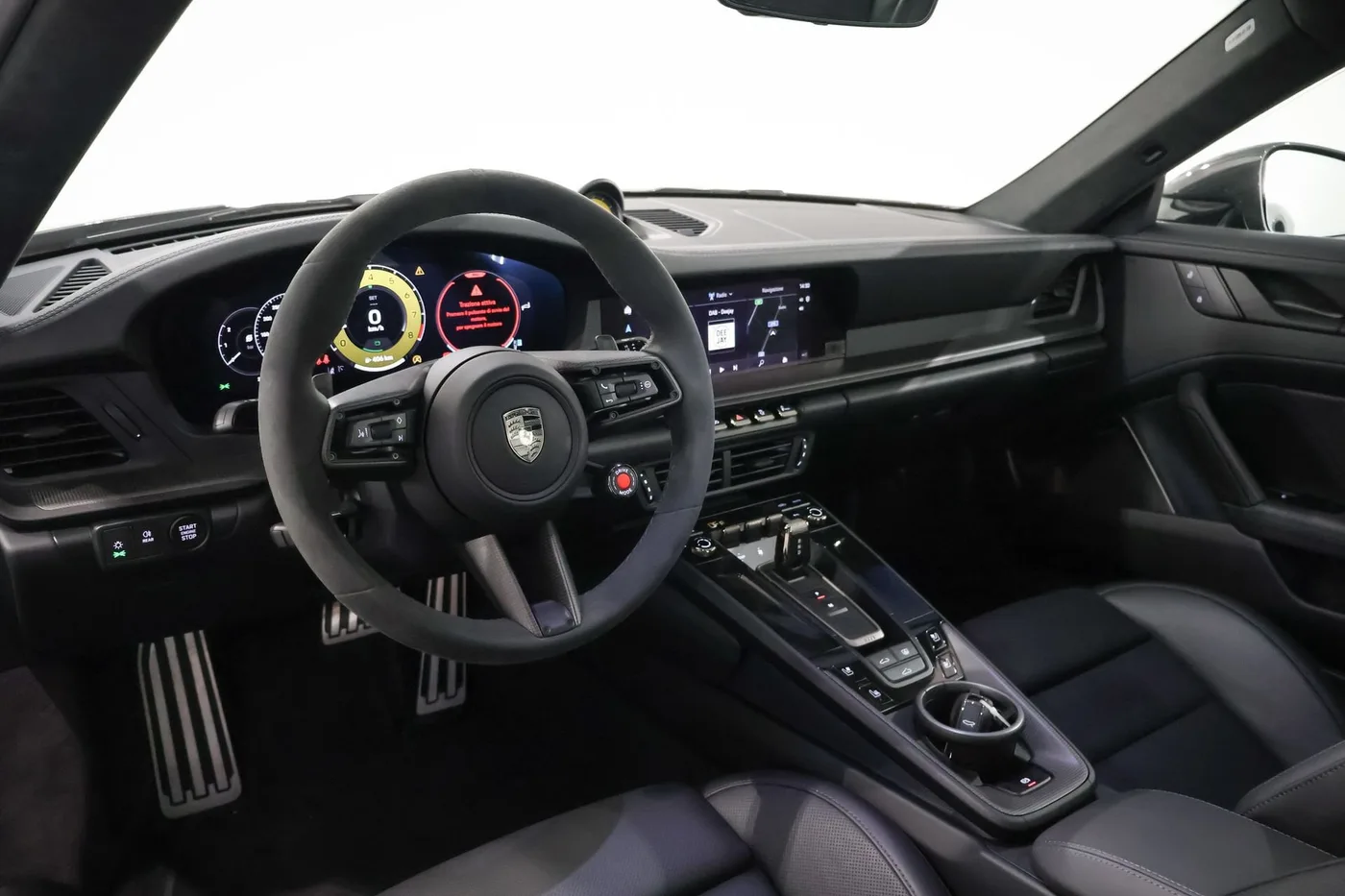 2026 Porsche 911 Turbo S SportDesign proposée par un spécialiste de la supercar à Zibido San Giacomo, Italie, photo 9 sur 25