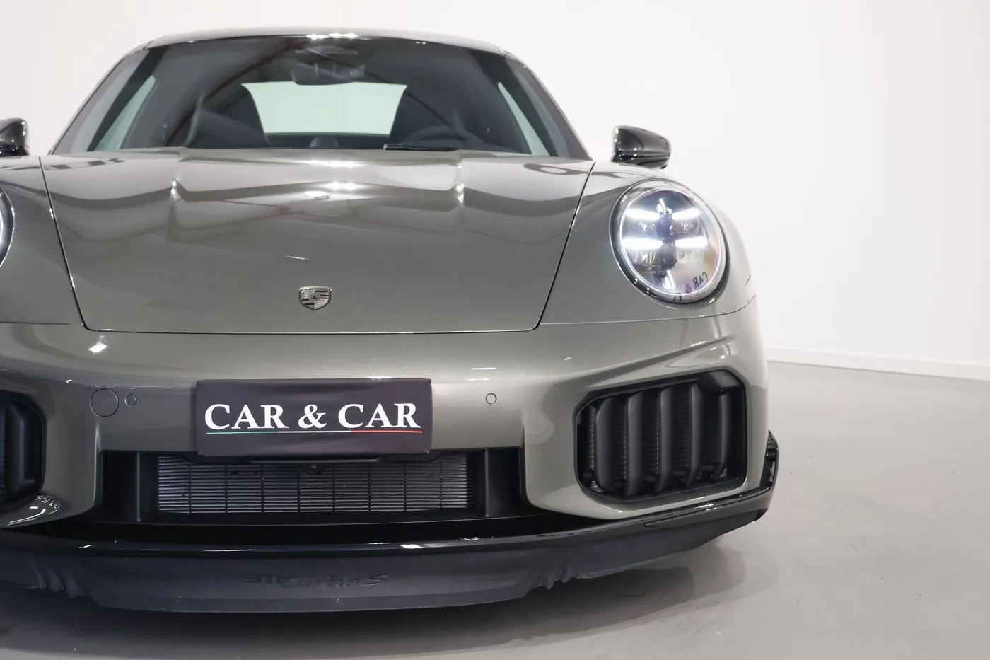 2026 Porsche 911 Turbo S SportDesign proposée par un spécialiste de la supercar à Zibido San Giacomo, Italie, photo 12 sur 25