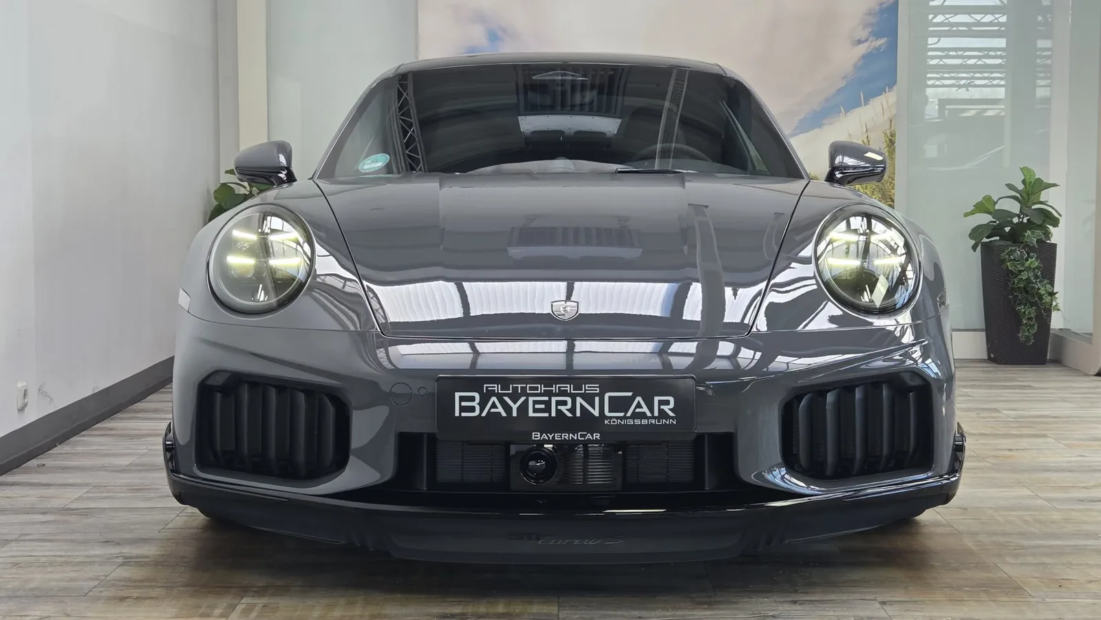 2026 Porsche 911 Turbo S, 2/28