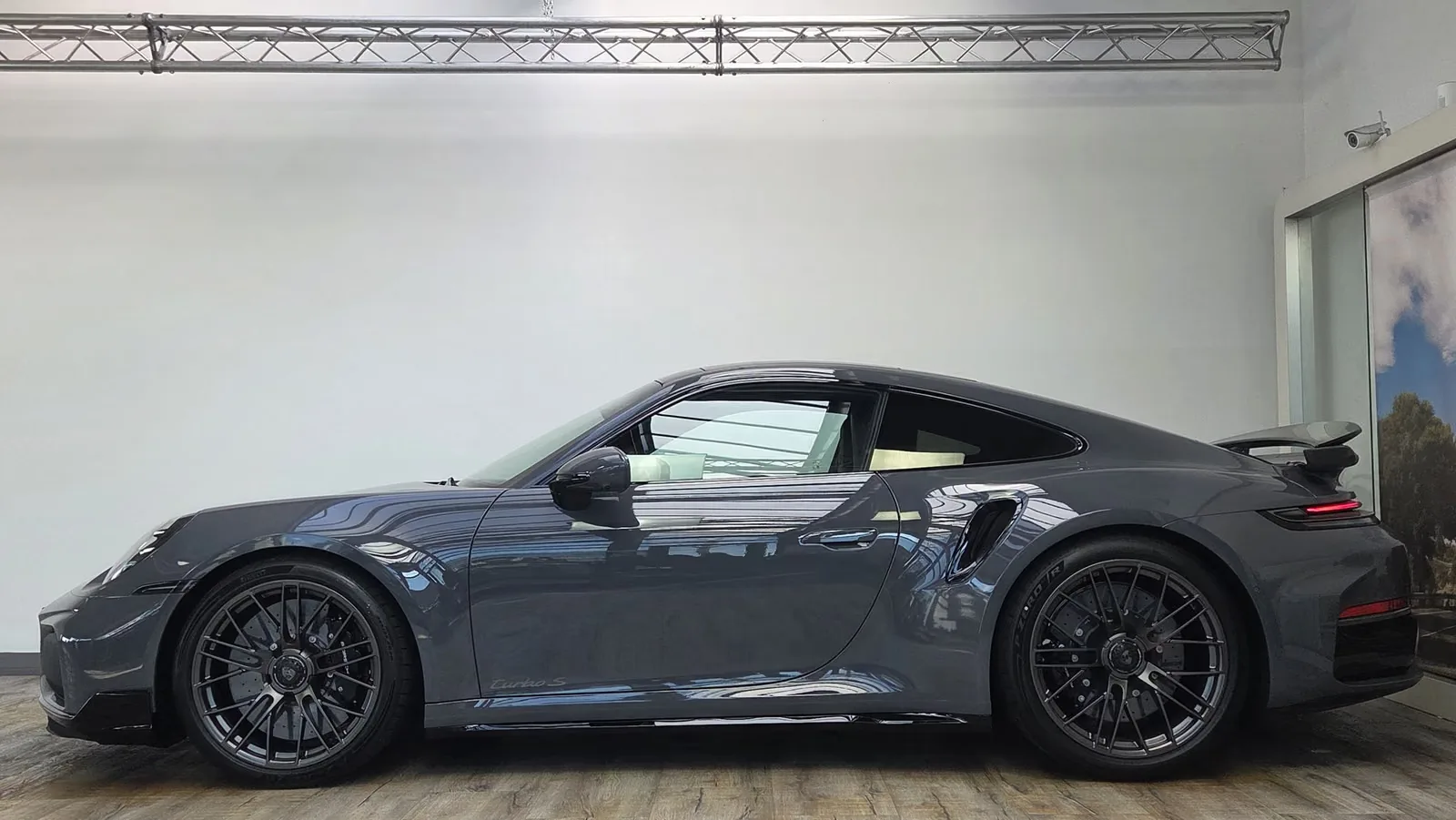 2026 Porsche 911 Turbo S, 3/28