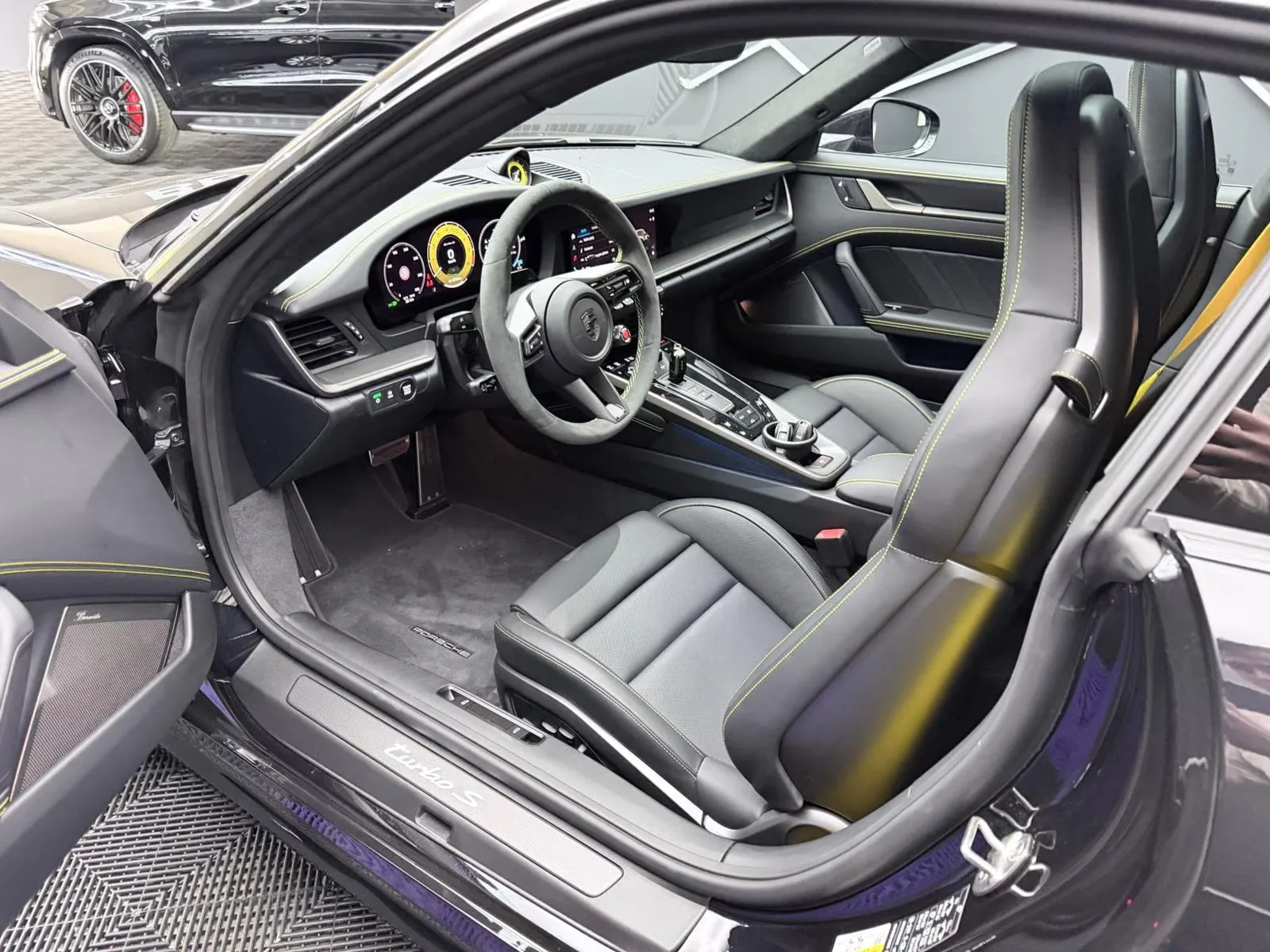 2026 Porsche 911 Turbo S, 10/23