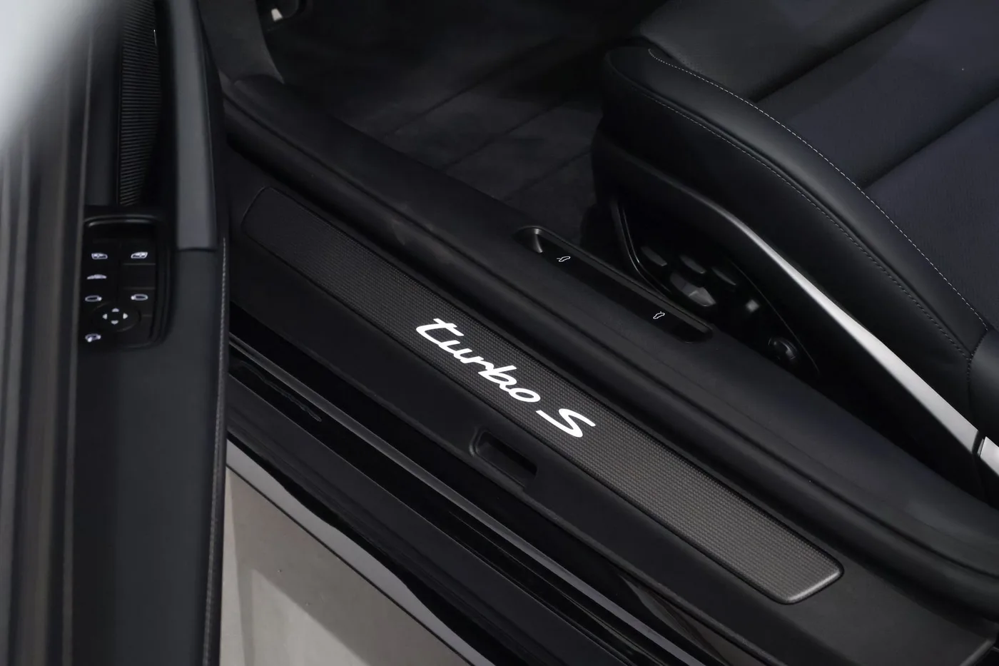 2026 Porsche 911 Turbo S Cabriolet proposée par un spécialiste de la supercar à Zibido San Giacomo, Italie, photo 10 sur 25