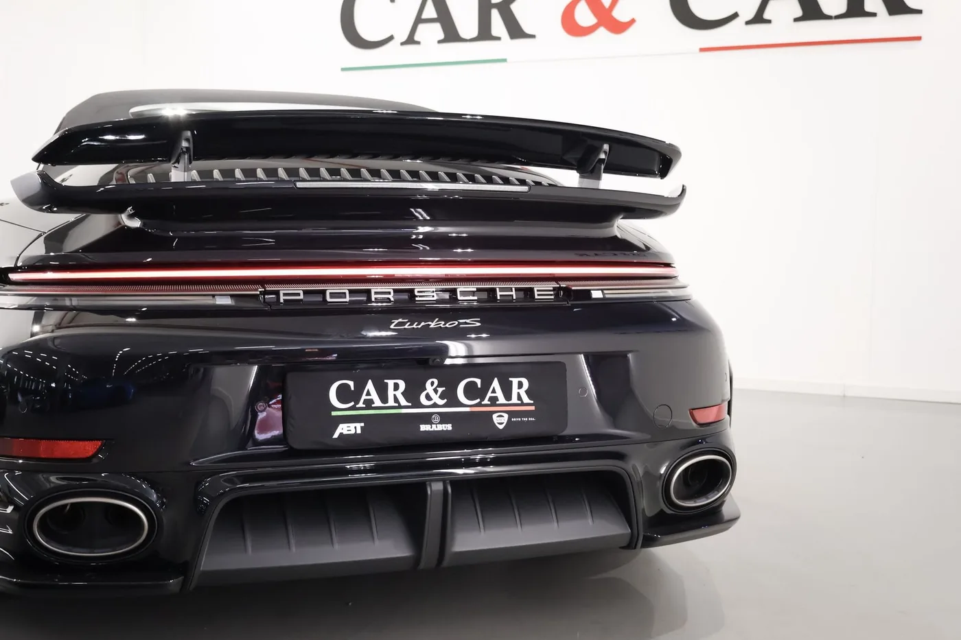 2026 Porsche 911 Turbo S Cabriolet proposée par un spécialiste de la supercar à Zibido San Giacomo, Italie, photo 19 sur 25