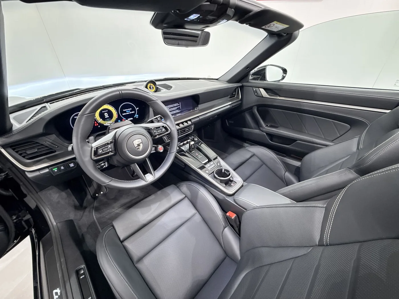 2026 Porsche 911 Turbo S Cabriolet proposée par un spécialiste de la supercar à Zibido San Giacomo, Italie, photo 23 sur 25