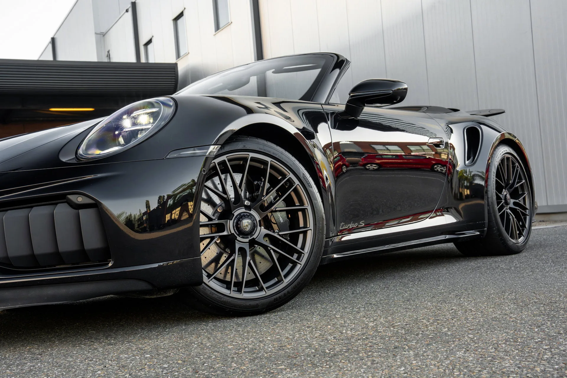 2026 Porsche 911 Turbo S Cabriolet, 5/15