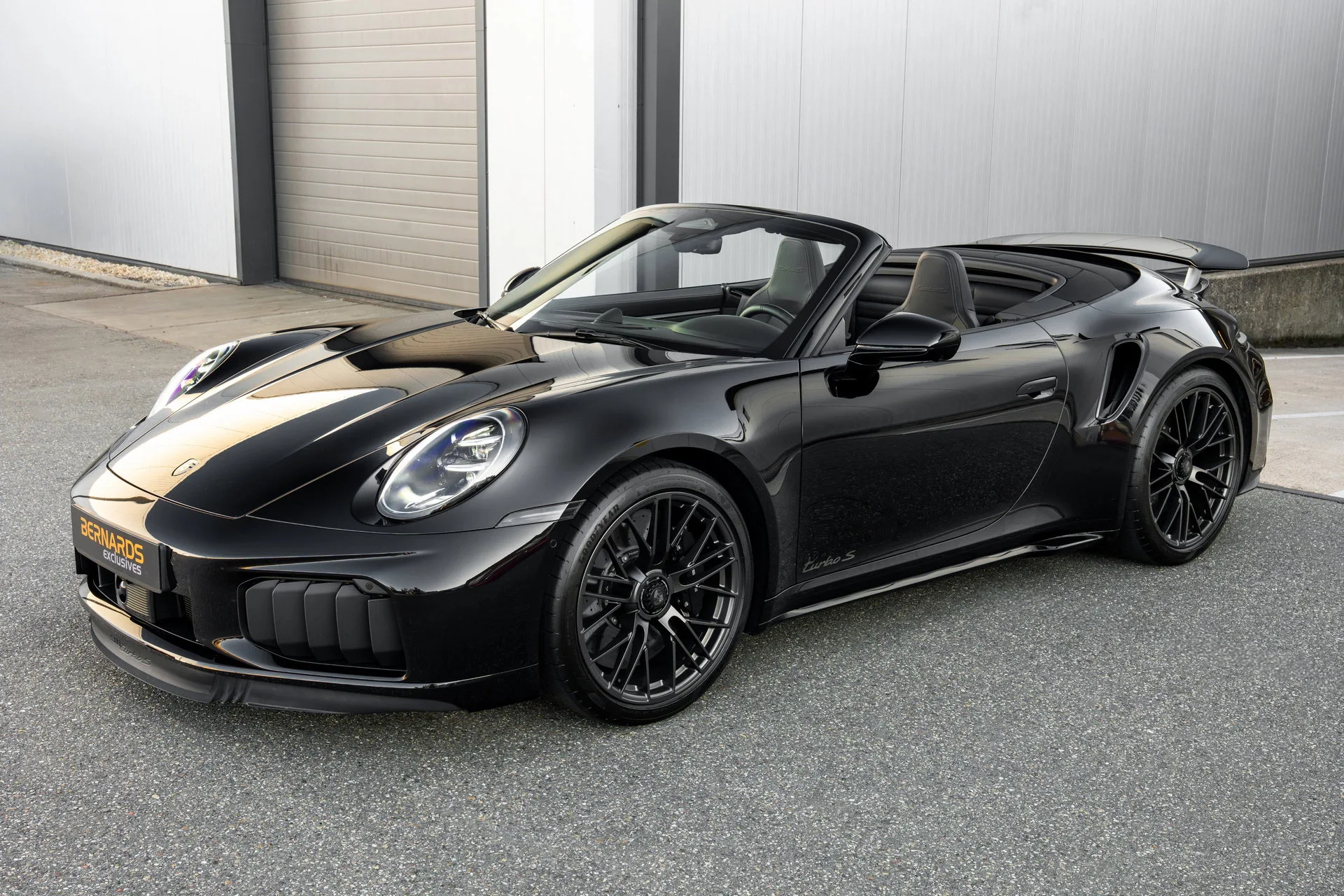 2026 Porsche 911 Turbo S Cabriolet, 9/15
