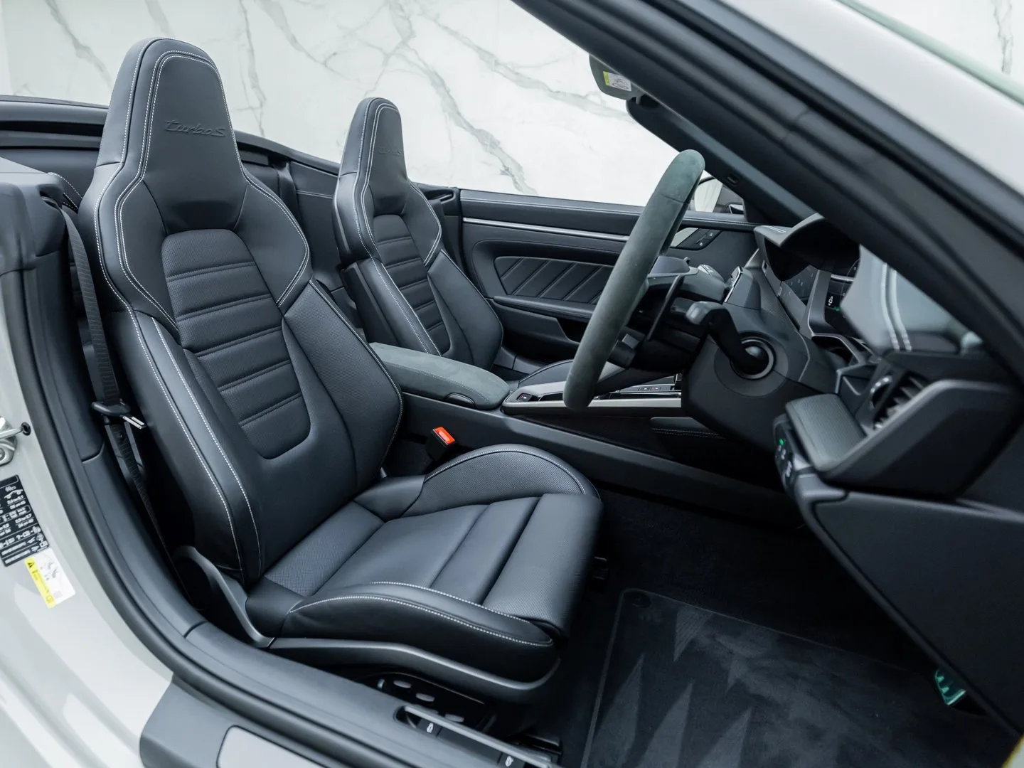 2026 Porsche 911 Turbo S Cabriolet 992.2, 23/30