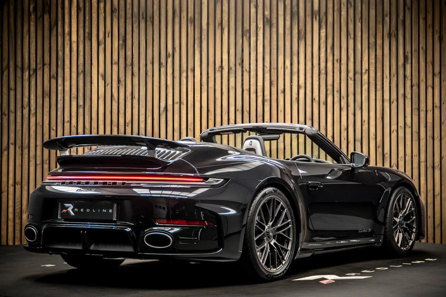 2026 Porsche 911 Turbo S Cabriolet, 4/30
