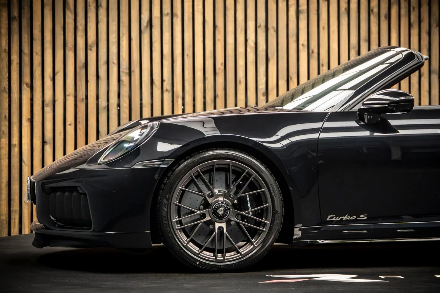 2026 Porsche 911 Turbo S Cabriolet, 8/30