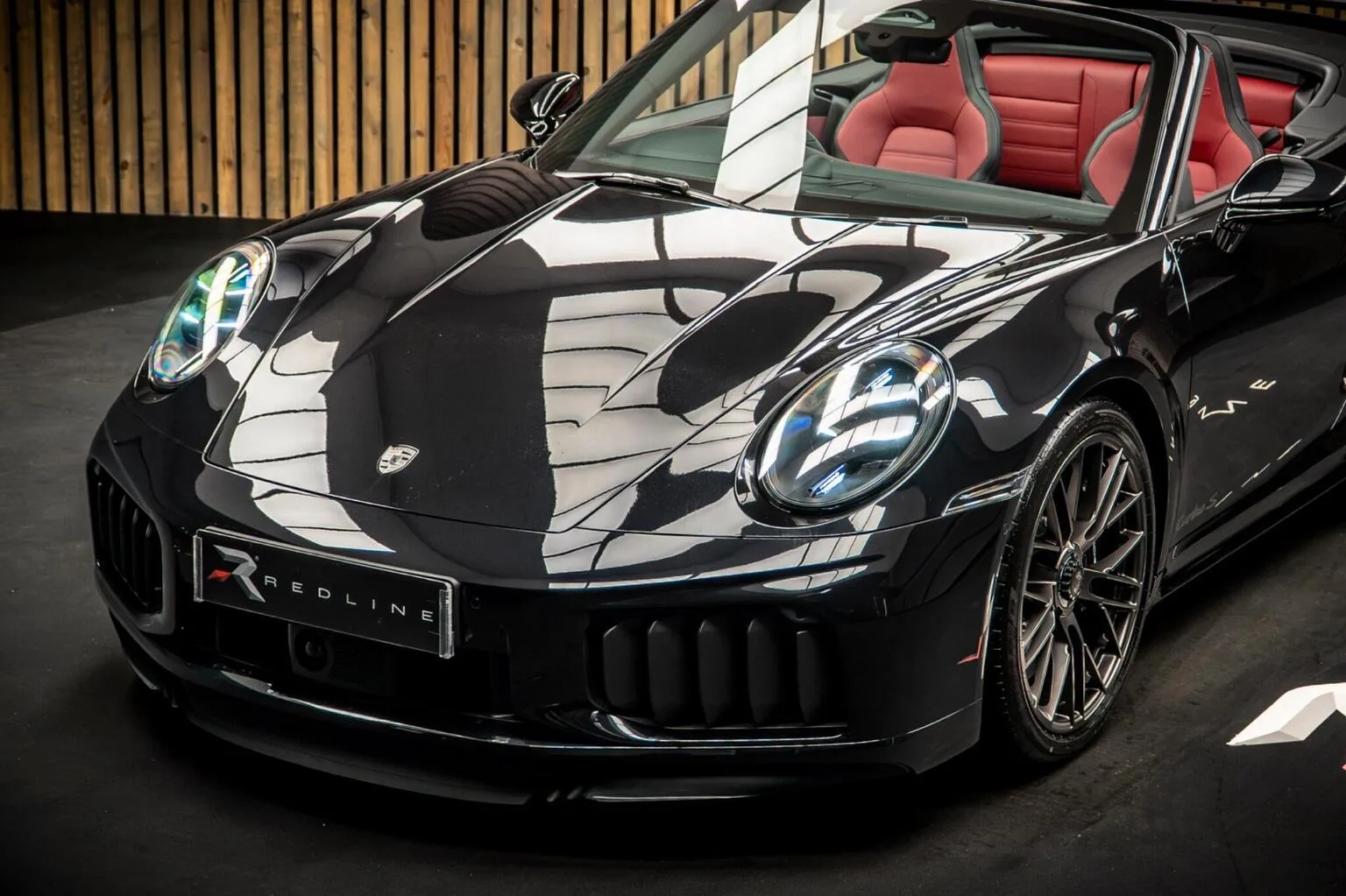2026 Porsche 911 Turbo S Cabriolet, 15/30