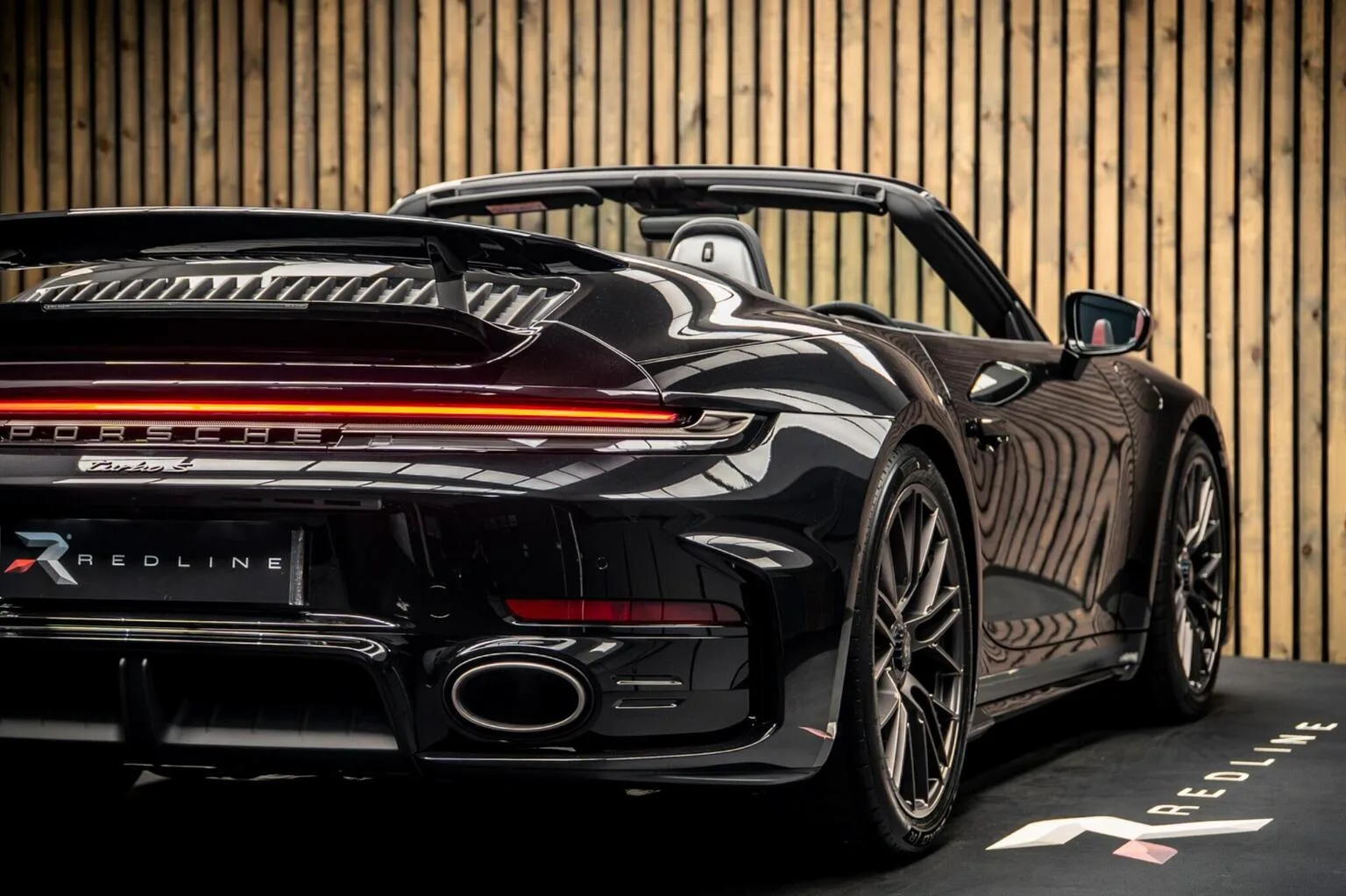 2026 Porsche 911 Turbo S Cabriolet, 21/30
